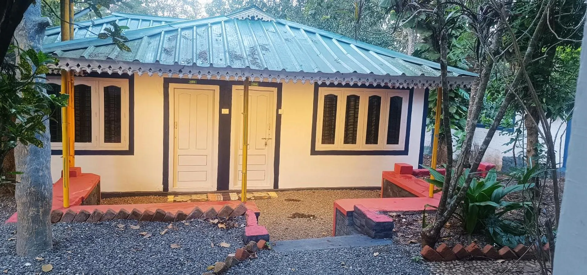 Wild Campers Homestay テッカディ