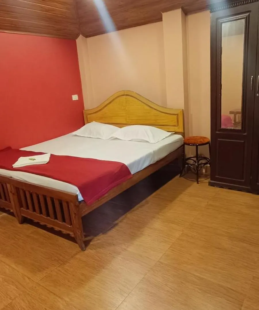 Wild Campers Homestay テッカディ